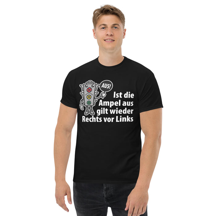 Klassisches T-Shirt "Rechts vor Links